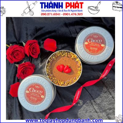 Hộp thiếc tròn lớn đựng ô long nhài nhãn 700ml - Hộp thiếc tròn đựng bánh quy - Hộp thiếc tròn 700ml đựng tiramisu đập - hộp đựng bánh tiramisu Dubai - hộp Thiếc đựng bánh qui - bánh cookie