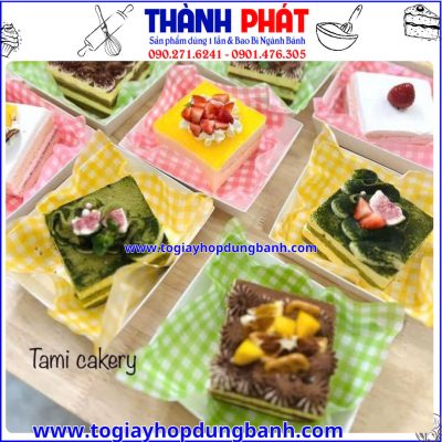 giấy lót bánh vuông 18cm- giấy lót bánh giá rẻ-giấy lót bánh bento caro- giấy lót chống nóng- giấy lót bánh đẹp- giấy lót bánh take away