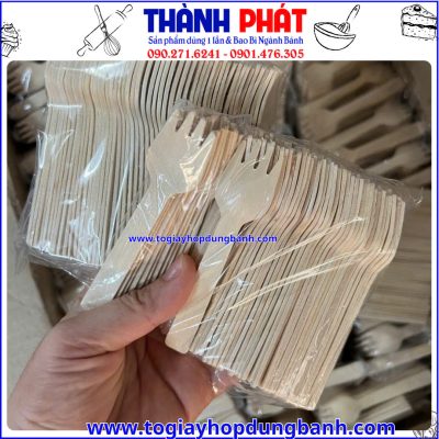 nĩa gỗ tiramisu- nĩa gỗ nhỏ- nĩa gỗ thân thiện môi trường- nĩa gỗ take away- nĩa gỗ giá rẻ 