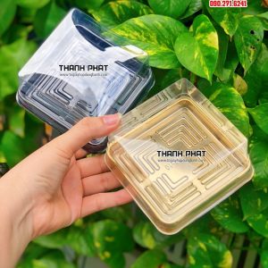 Hộp nhựa vuông đựng bánh trung thu 200g - hộp đựng rau câu trung thu 200g - hộp nhựa đựng bánh trung thu 200g - Hộp vuông đế đen đựng bánh trung thu 200g