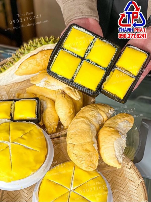 Hộp 2 ngăn đế đen đựng bánh crepe sầu riêng - Hộp đựng 2 cái bánh crepe sầu riêng đế đen - Hộp đựng bánh crepe sầu riêng 2 ngăn - hộp 2 ngăn đen đựng bánh crepe sầu riêng