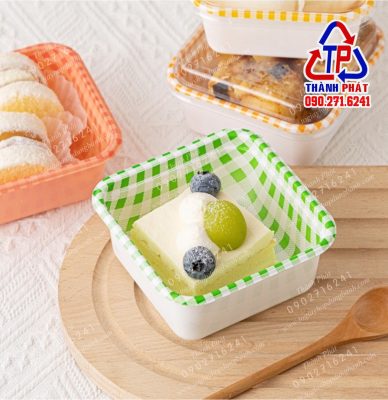 Hộp caro vuông nắp trong - hộp caro vuông màu vàng - hộp caro vuông đựng bánh mousse
