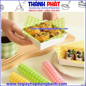 giấy lót bánh 18x18cm- giấy nến caro chống dính- giấy lót bánh bento caro- giấy lót chống nóng-giấy lót bánh đẹp- giấy lót bánh take away- giấy lót đồ ăn- giấy nến thực phẩm